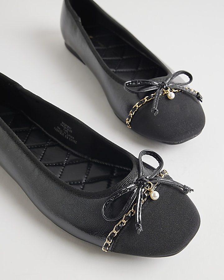 Black Wide Fit Toe Cap Ballet Flats