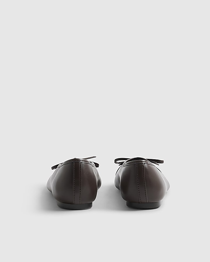 Brown Toe Cap Bow Ballet Flats