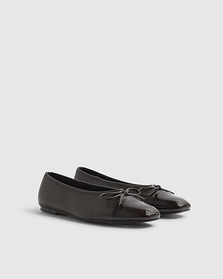 Brown Toe Cap Bow Ballet Flats