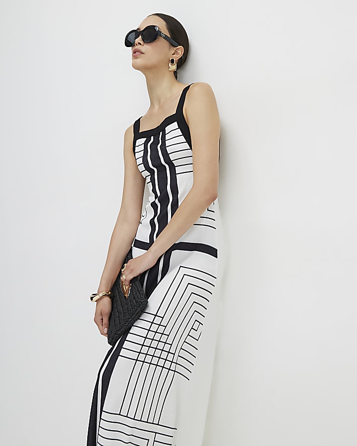 Black Geometric Textured Maxi Dress