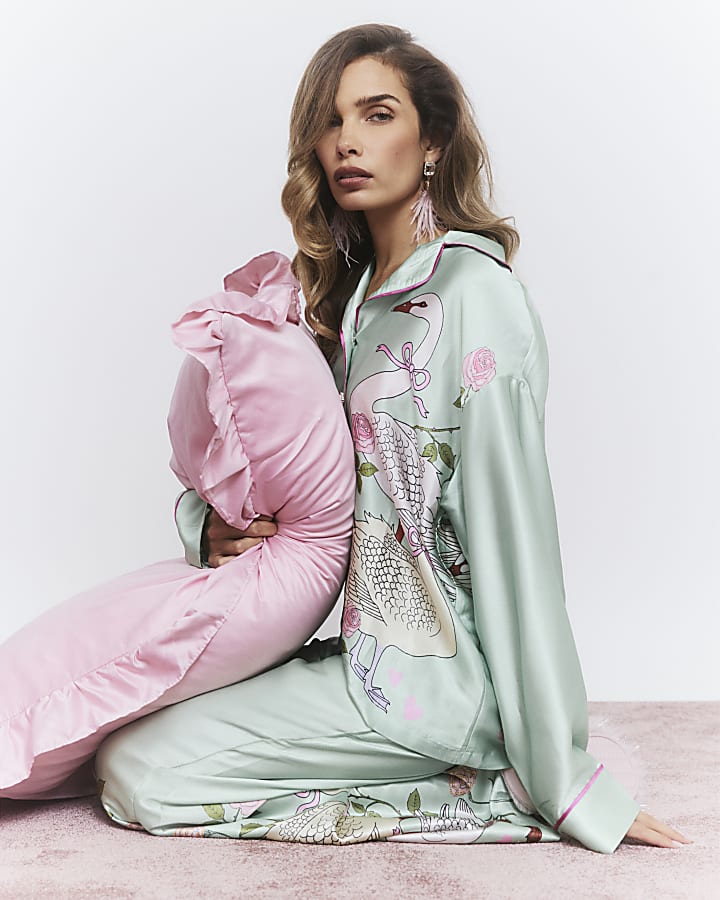 Green Satin Swan Pyjama Set