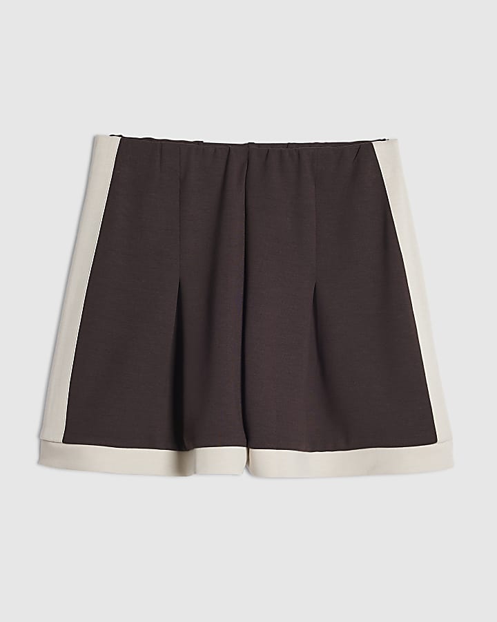 Brown Premium Pleat Front Colour Block Shorts