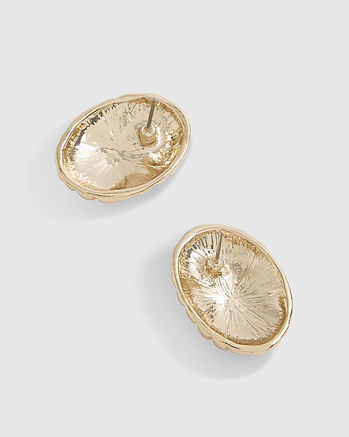 Gold Quilted Oval Stud Earrings