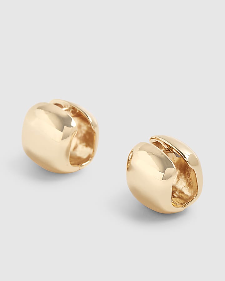 Gold Wide Polished Huggie Hoops