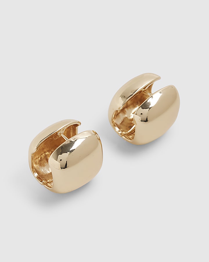 Gold Wide Polished Huggie Hoops