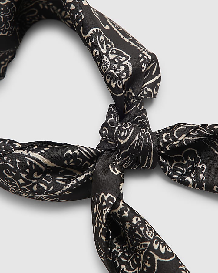 Black Paisley Print Scarf