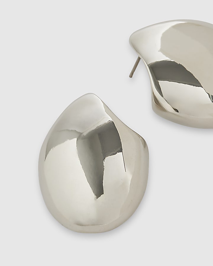 Silver Curved Oval Cut Out Stud Earrings