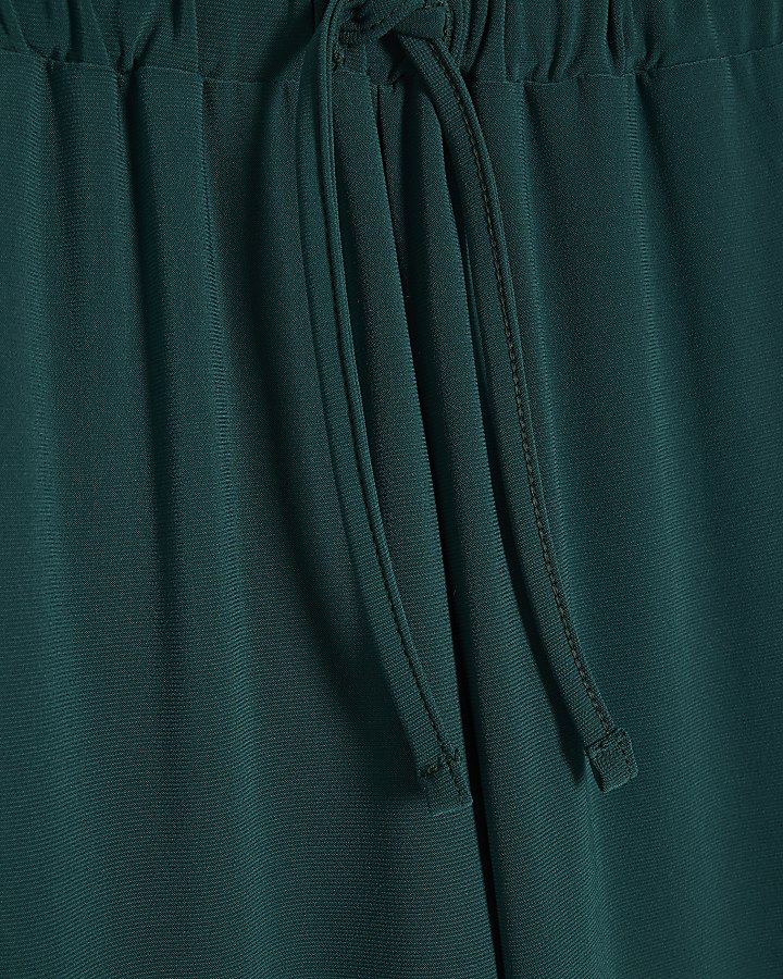 Green Short Sleeve Plunge Neckline Top