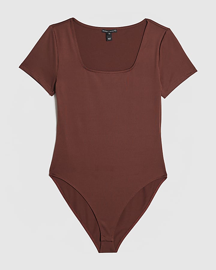 Brown Short Sleeve Scoop Neck Bodysuit