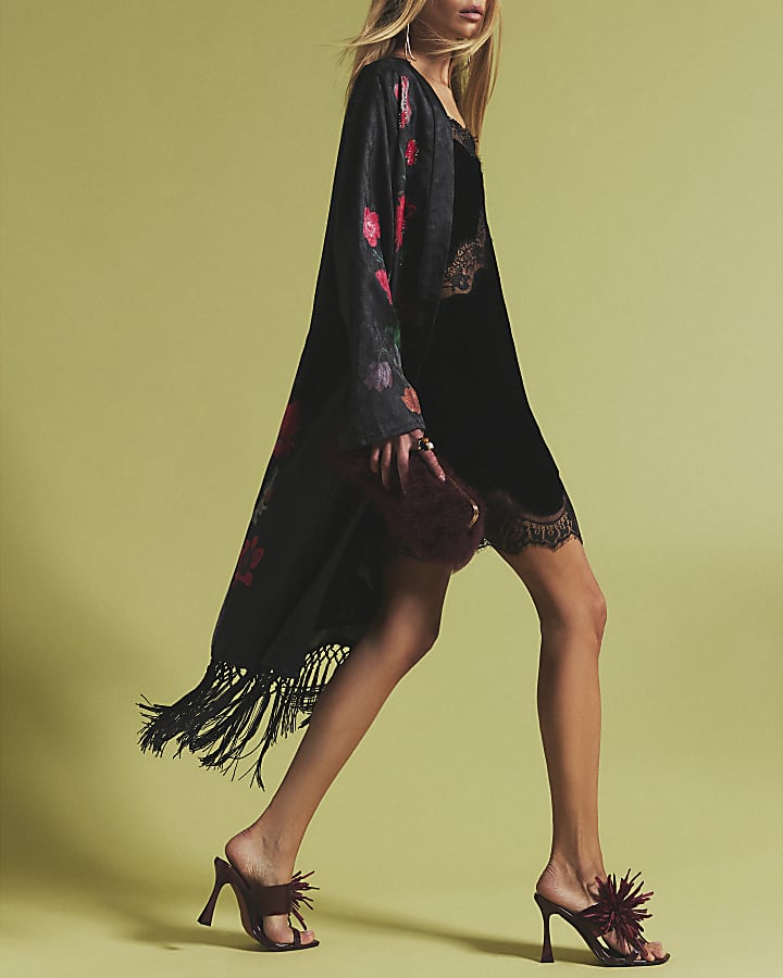 Black Floral Embroidered Fringed Kimono