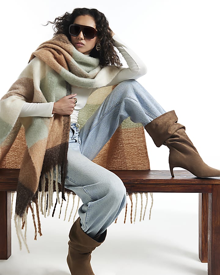 Cream Check Knit Scarf Cape