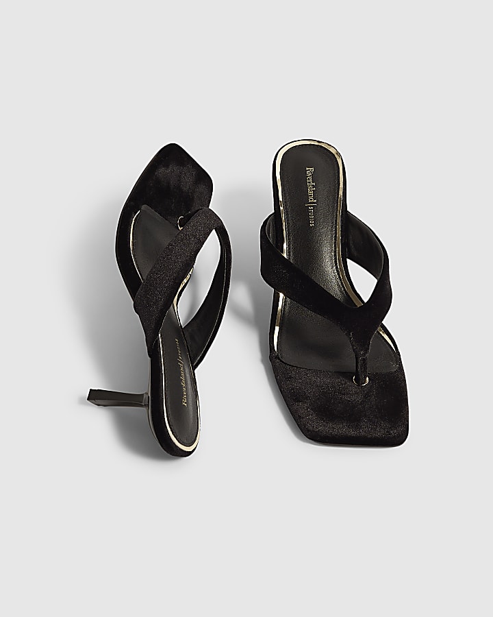 Black Velvet Toe Thong Heeled Sandals