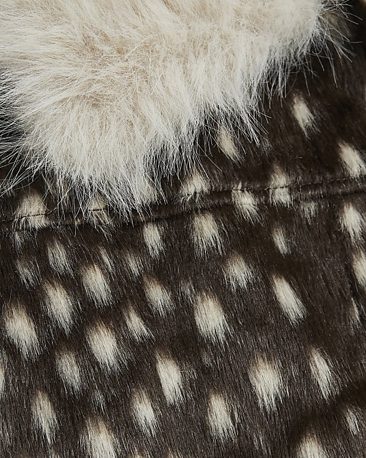 Brown Deer Print Faux Fur Collared Jacket