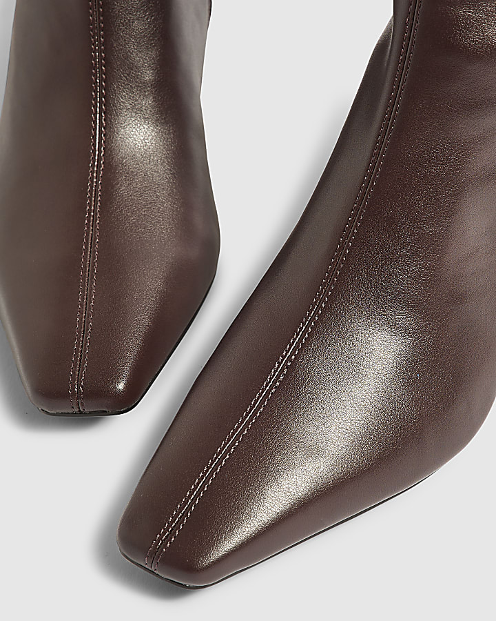 Burgundy Chisel Toe High Leg Boots