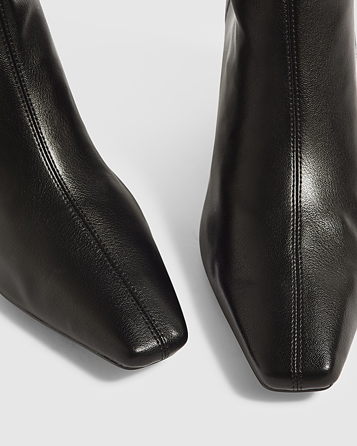 Black Chisel Toe High Leg Boots