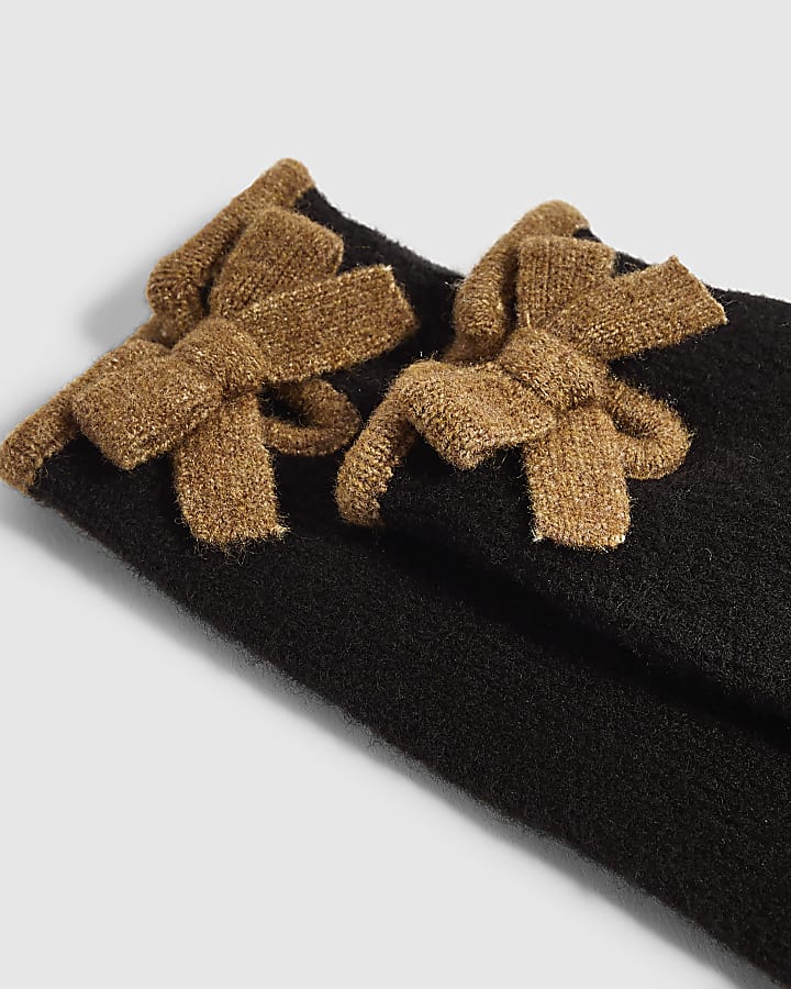 Black Knitted Gloves