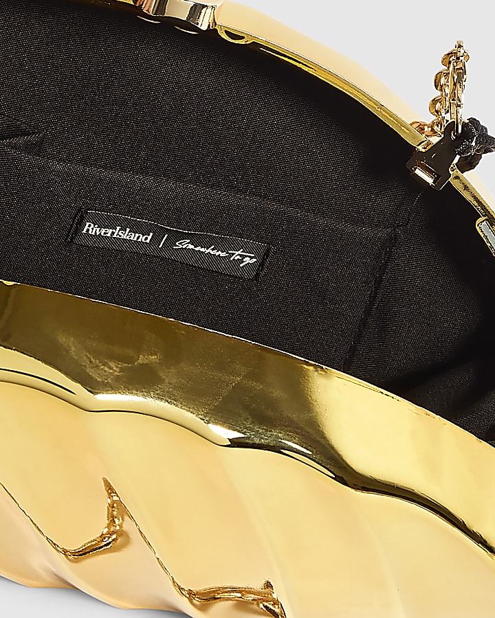 Gold Wave Tassel Hard Clutch Bag