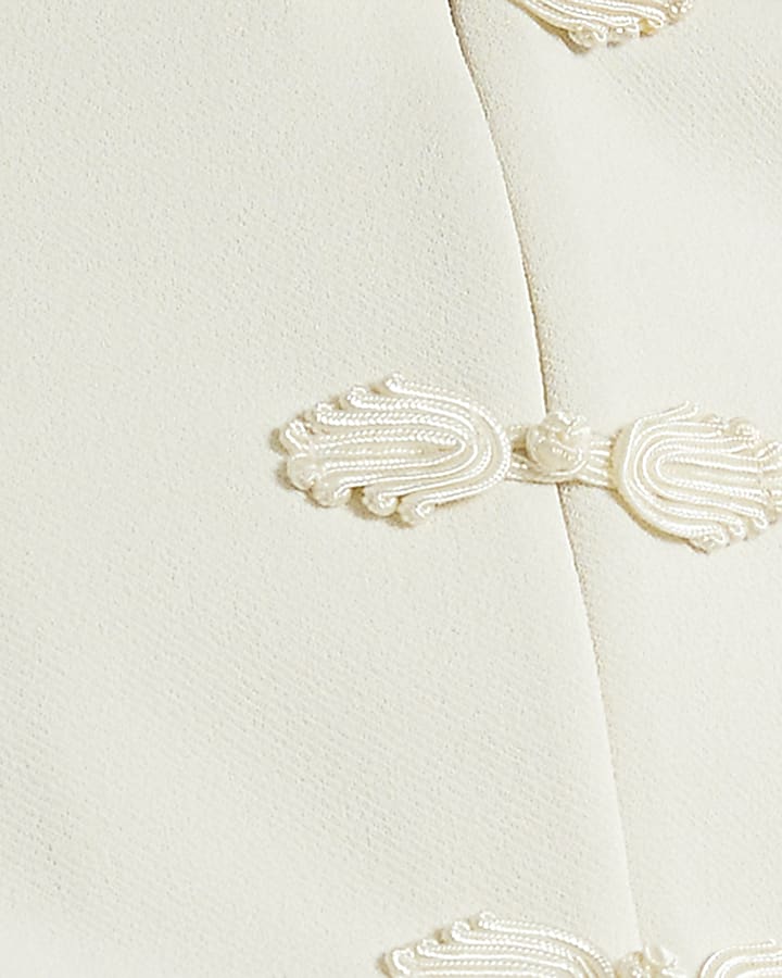 Cream Frog Fastening Blazer