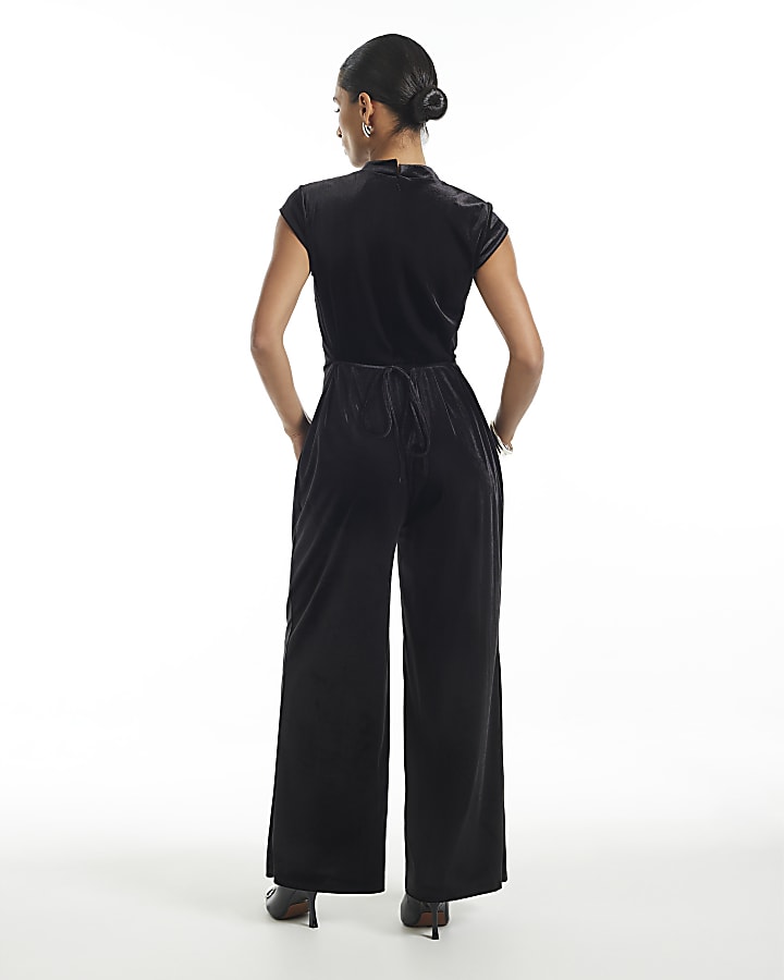 Petite Black Velvet Stand Up Collar Jumpsuit