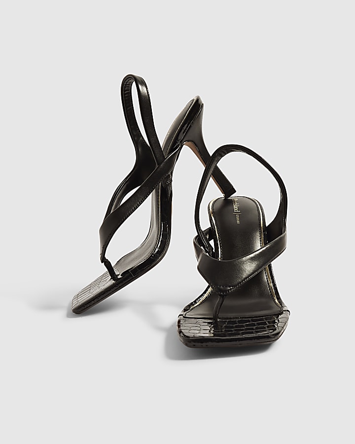 Black Toe Thong Heeled Sandals