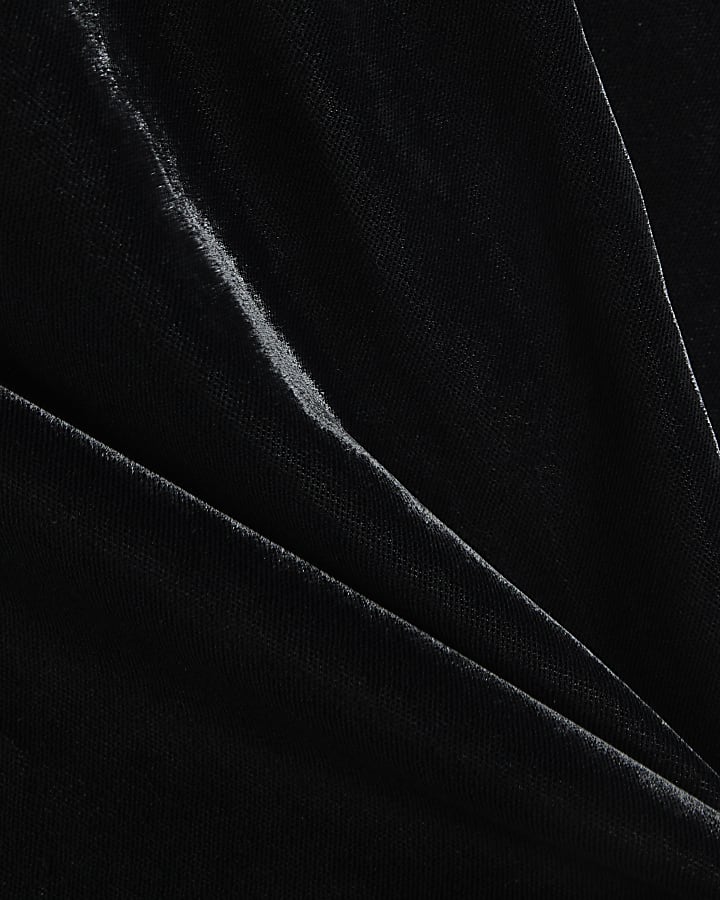 Black Velvet Bow Back Shift Dress