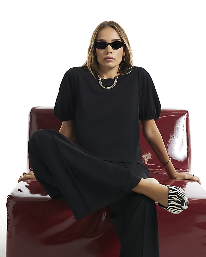 Black Short Sleeve Puff Sleeve Top