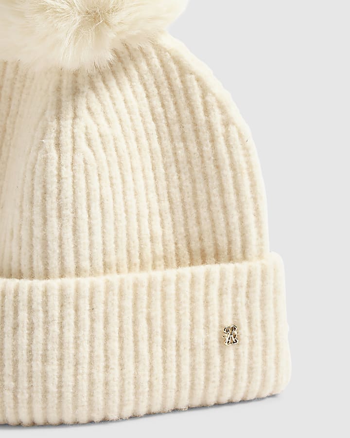 Cream Knit Pom Beanie