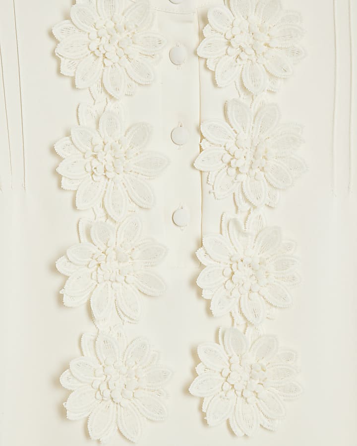 Cream Crepe Floral Applique Blouse