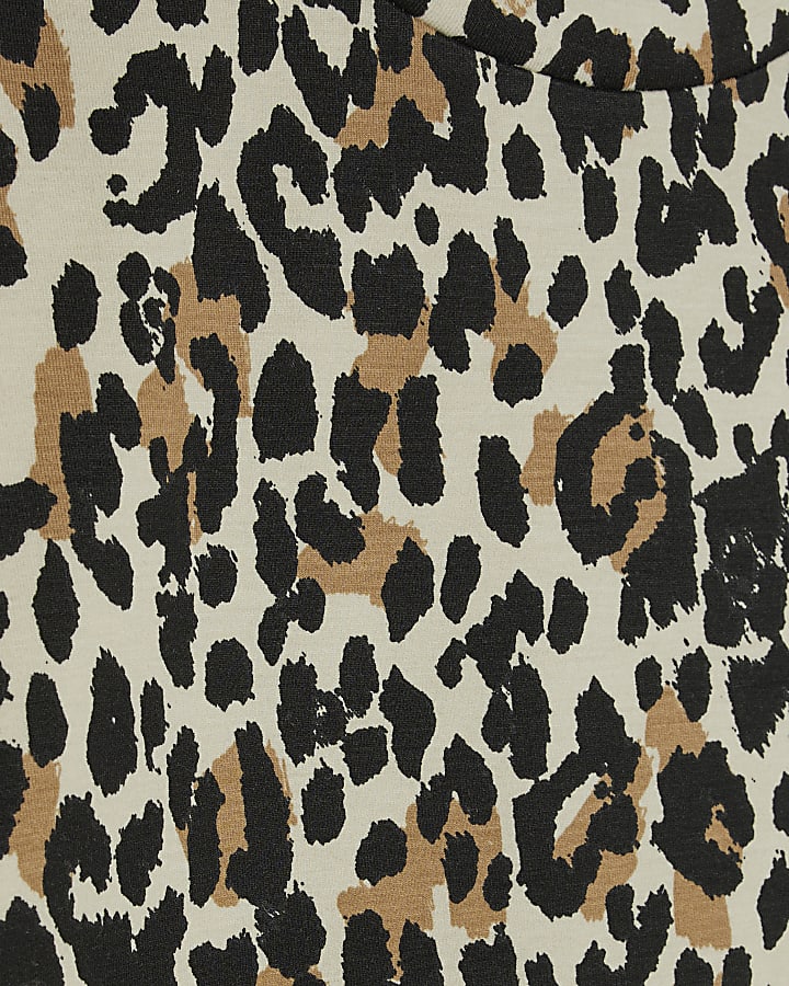 Petite Brown Premium Leopard Boxy T-Shirt