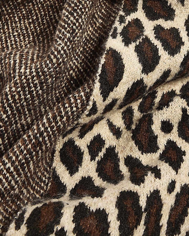 Beige Knit Leopard Print Beanie and Scarf Set