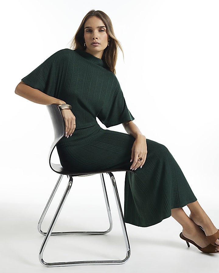 Green Ribbed Short Sleeve Midi Dress