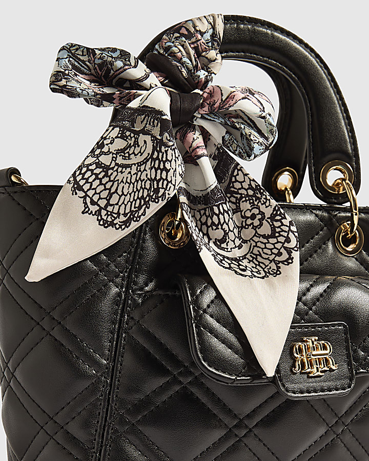 Black Front Pocket Quilted Scarf Shoulder Bag