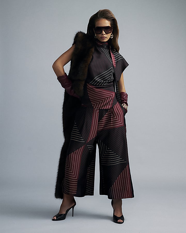 Black Satin Sleeveless Drape Hem Top