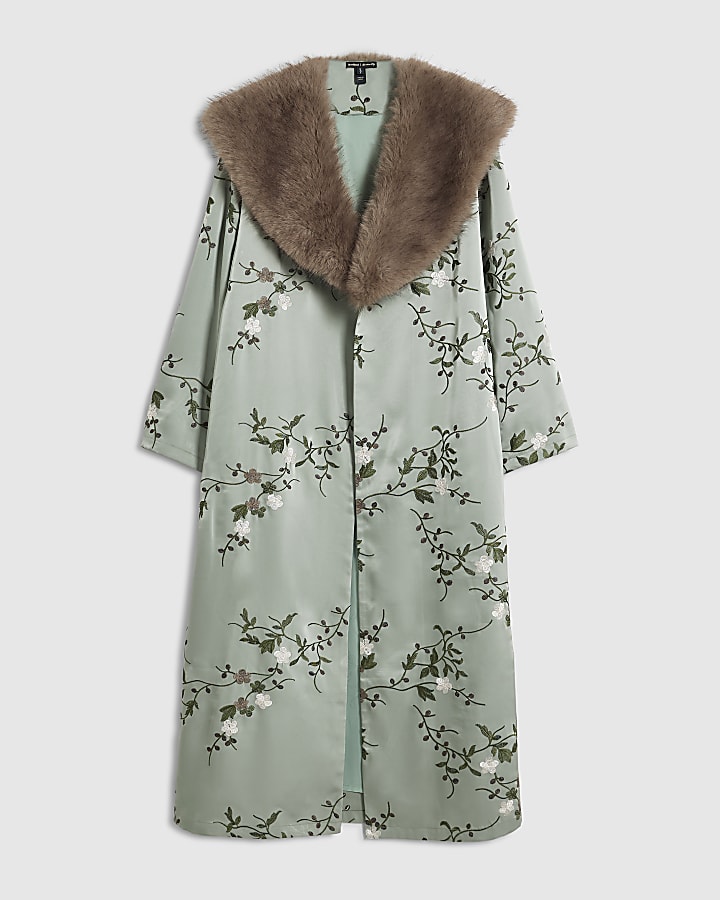 Green Embroidered Faux Fur Collar Kimono