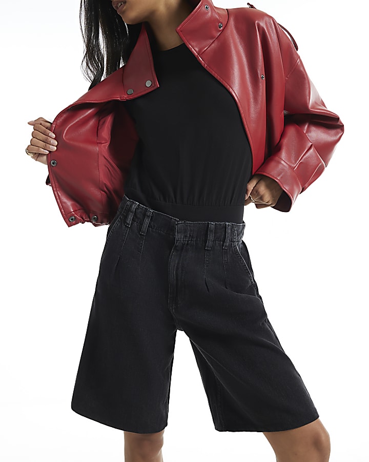 Black Mid Rise Pleat Front Denim Jorts
