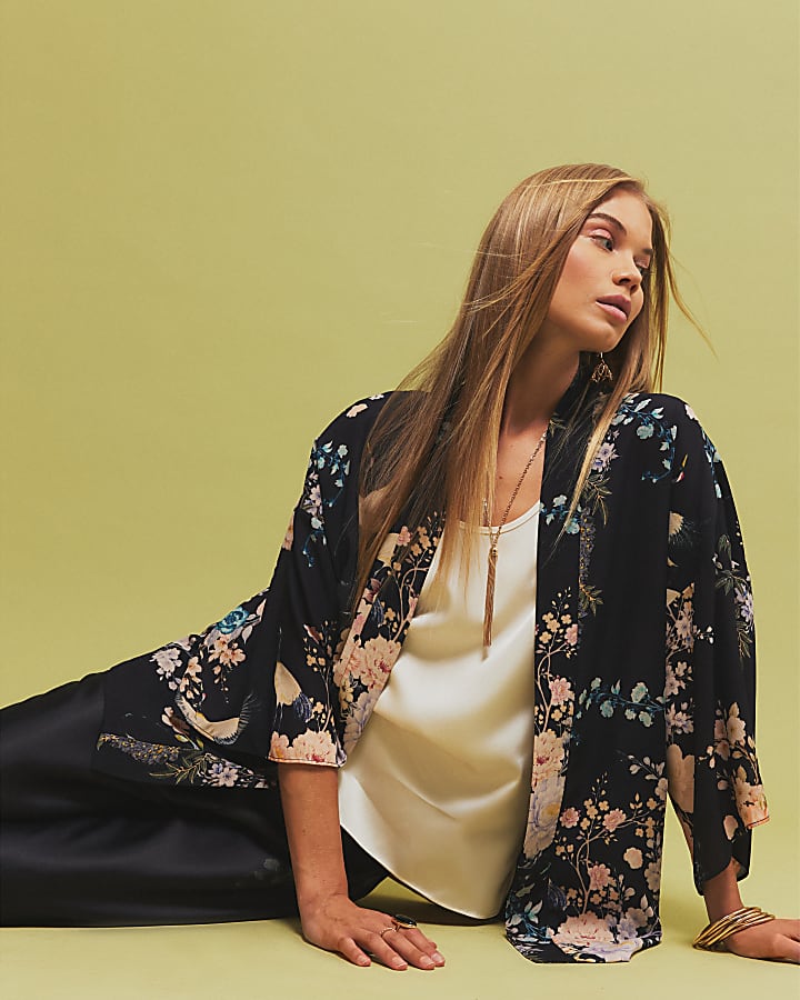 Black Floral Print Kimono