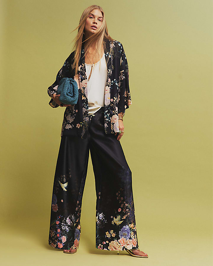 Black Floral Print Kimono