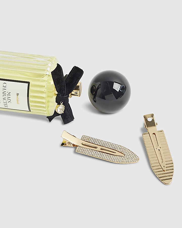 Main Character Gift Set