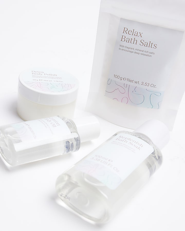 River Island Power Save Gift Set
