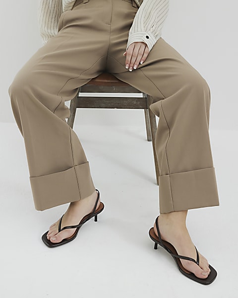 Brown Toe Thong Kitten Heeled Sandals