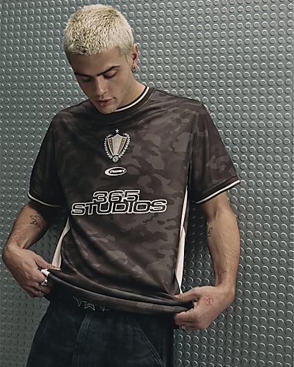 Brown Regular Fit Camo Football T-Shirt