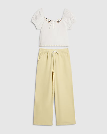 Girls White Collared Top And Jeans Set