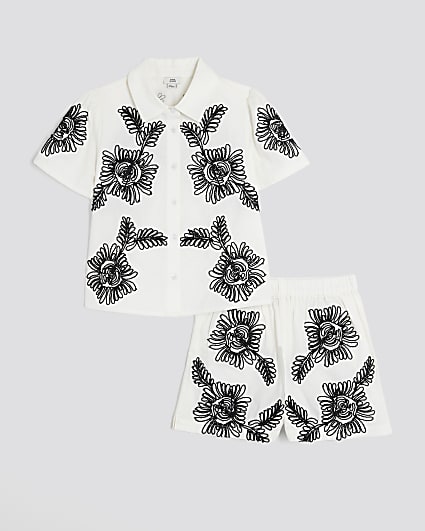 Girls White Floral Shirt And Shorts Set