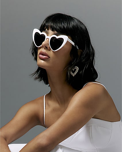 White Heart Frame Sunglasses