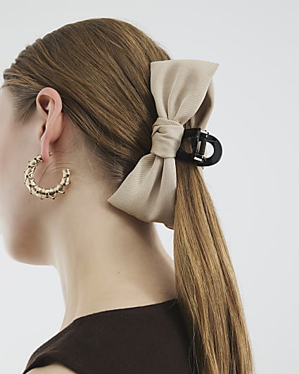 Cream Bow Claw Clip
