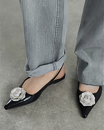 Black Patent Flower Point Slingback Shoes