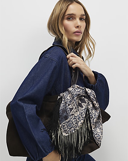 Black Abstract Print Tassel Trim Scarf