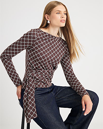 Brown Long Sleeve Geometric Drape Front Top