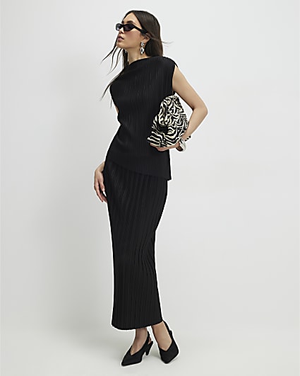 Black Plisse Midi Skirt