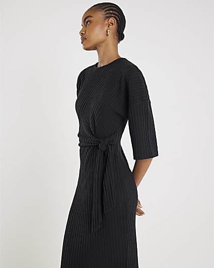 Black Short Sleeve Ribbed Cosy Midi Dress